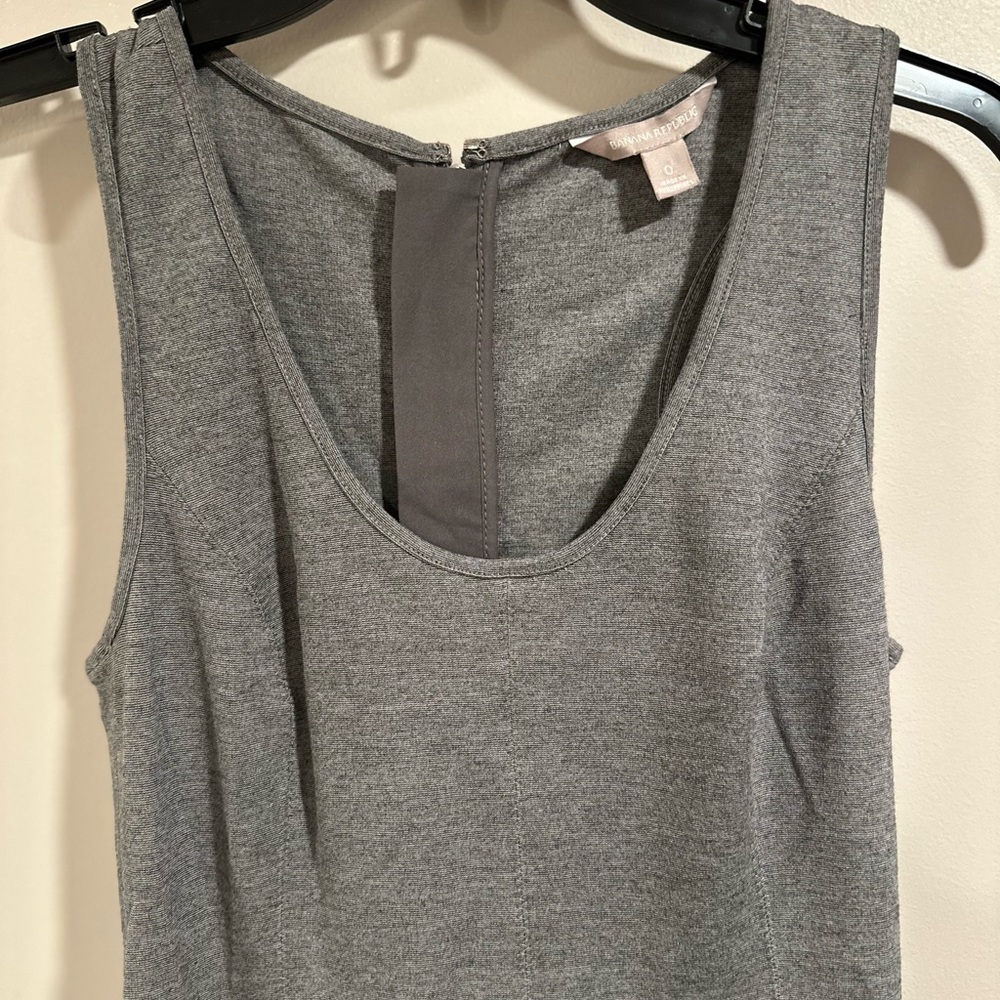 Banana Republic Gray Sleeveless Fitted & Flare Drop Waist Mini Dress Size 0 - Picture 5 of 15